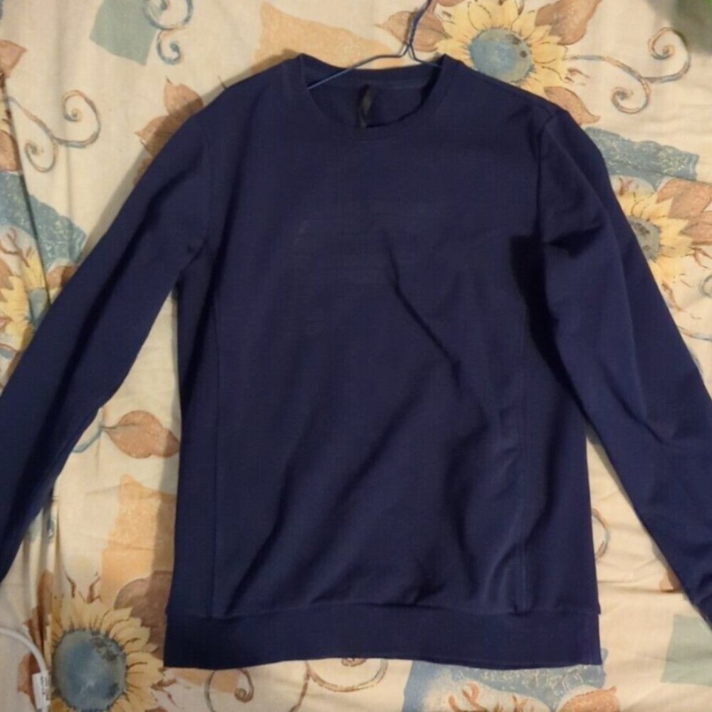 Fabletic Men Sweater Active With Side Mesh, Men Size Medium. Like New.